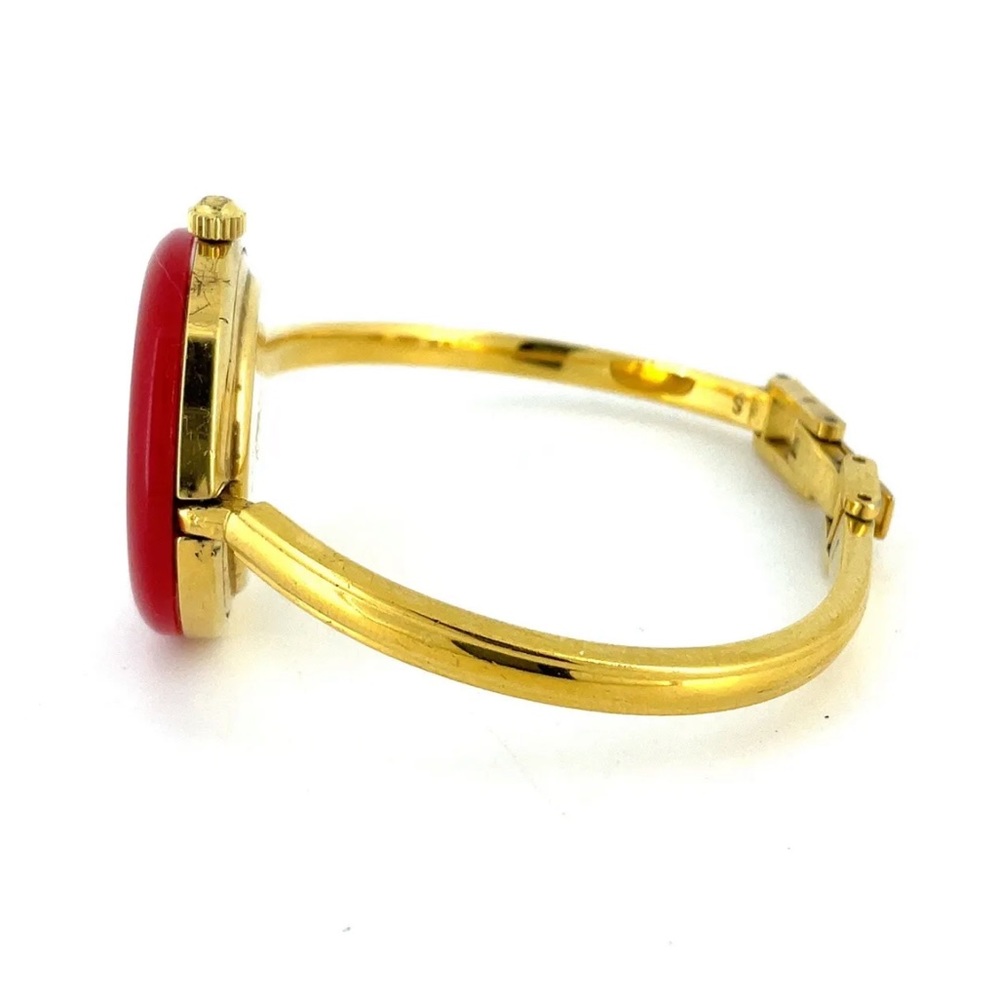 - GUCCI Super Popular Italian Luxury Bracelet Watch - Picture 6 of 10